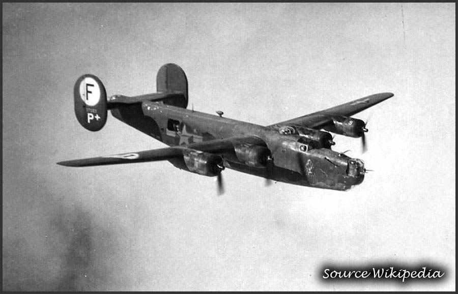 800px 701st Bombardment Squadron B 24 Liberator